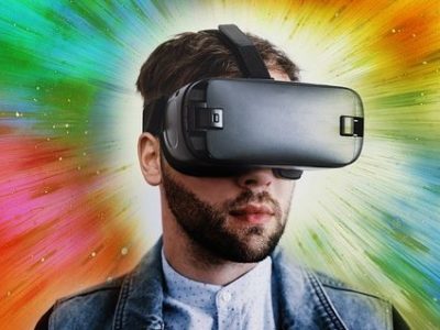 hmd-4140960_640 Gerd Altmann Pixabay Gafas que te sumergen en un mundo virtual, sin moverte físicamente de donde estés.